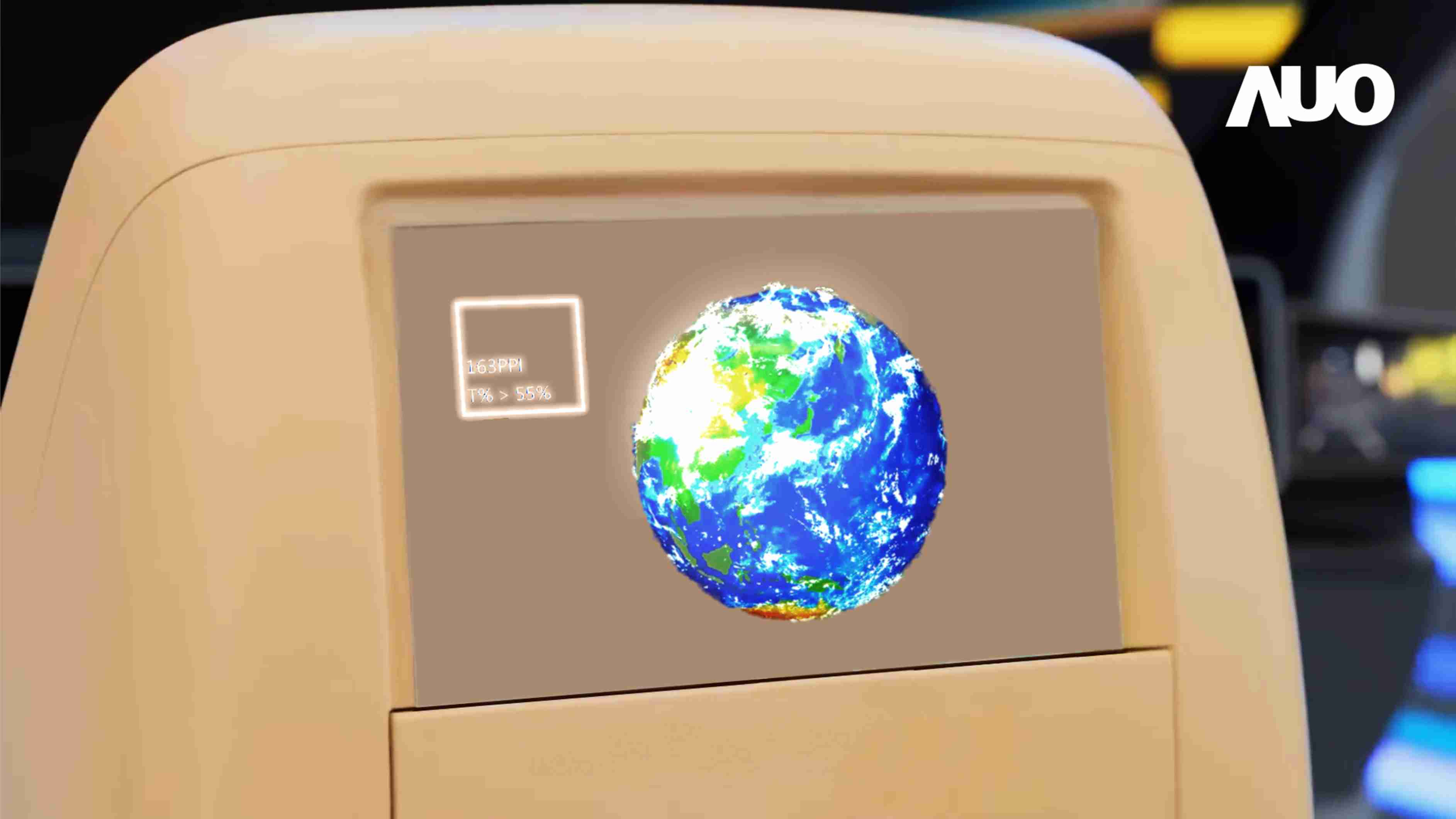 CG电子突破设计与制程挑战，，推出全球最高分辨率163ppi的13.5吋透明Micro LED面板，，并积极布局智能车市场，，，以期拓展透明显示应用的可能性